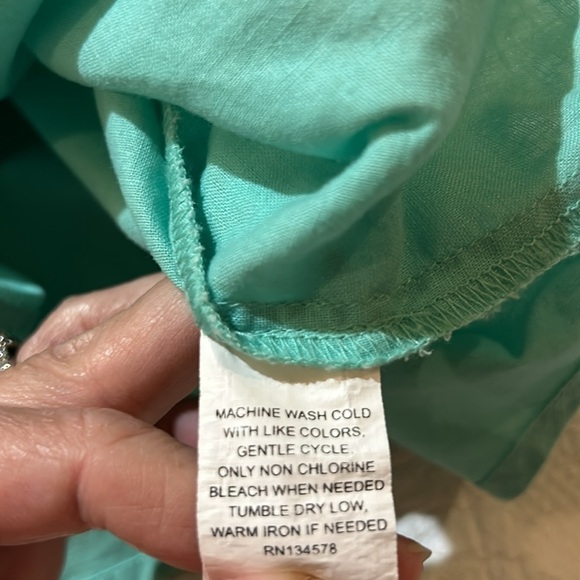 Vineyard, Vines, linen,/cotton, blend turquoise tunic. Medium - Picture 11 of 11
